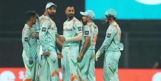 IPL 2022: లక్నో సూపర్‌ జెయింట్స్‌కు భారీ షాక్‌.. విధ్వంసకర ఆటగాడు దూరం!