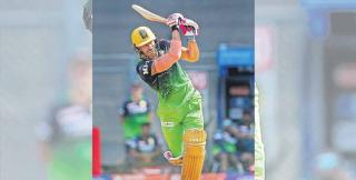 IPL 2022: Faf du Plessis’ unbeaten 73 and Hasaranga’s five-wicket haul help RCB beat SRH by 67 runs