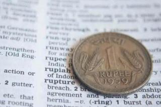 Rupee falls 4 paise to 79.96 against US dollar in early trade