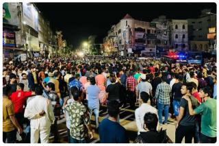 రాజాసింగ్‌ వ్యాఖ్యల ఎఫెక్ట్‌: పాతబస్తీలో ఉద్రిక్త వాతావరణం.. భారీగా పోలీసుల మోహరింపు