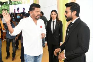 అందుకే శంకర్ ఆర్‌సి15ని హోల్డ్‌లో పెట్టాలని నిర్ణయించుకున్నారా?