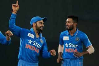 Asia Cup: హార్దిక్, జడేజాల దెబ్బకు పాకిస్తాన్ విలవిల..