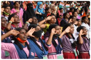 ‘Swatantra Bharata Vajrotsavalu’ concludes with patriotic fervour in Hyderabad