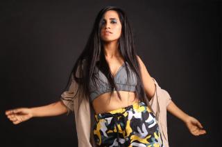 Bollywood playback singer Nikhita Gandhi to perform live in Hyderabad