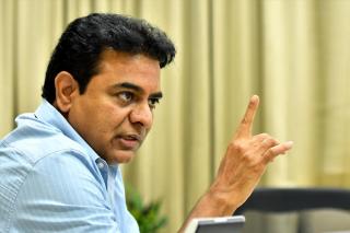 వోకల్‌ ఫర్‌ లోకల్‌? ఇదేనా మీరు బోధించే ఆత్మనిర్భర్‌ భారత్‌?