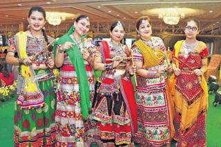 Hyderabad gears up for Navratri season