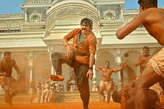 'ఫ్యాన్స్‌కు పండగే..'హరిహర వీరమల్లు' నుంచి పవర్‌ గ్లాన్స్‌ వచ్చేసింది