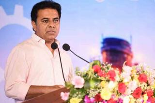 డిసెంబర్ నాటికి దండుమల్కాపూర్ ఇండస్ట్రియల్ పార్క్‌లో స్కిల్ డెవలప్‌మెంట్ సెంటర్: KTR