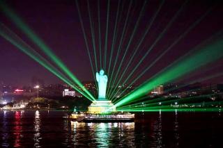 13 Fun things to do at Necklace Road, Hyderabad
