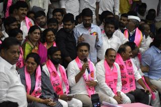 ఉపఎన్నికల తీర్పు బీజేపీ ‘ఢిల్లీ బాస్ ’కు చెంపదెబ్బ అని కేటీఆర్ అన్నారు