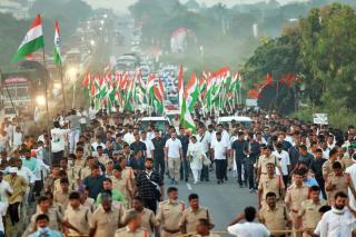 రాహుల్ గాంధీ భారత్ జోడో యాత్ర హైదరాబాద్‌లోకి ప్రవేశించింది