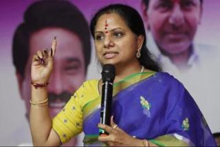 కేసీఆర్ కుమార్తె కవితకు సీబీఐ సమన్లు