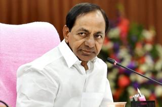 నేతలు, సందర్శకులు, ప్రజాప్రతినిధులతో సీఎం కేసీఆర్ బిజీగా ఉన్నారు