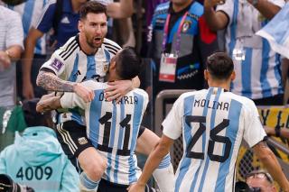 Argentina to take on Australia in last 16 clash after fluent 2-0 win over Poland