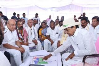Yadadri encore: KCR plans ₹1k cr revamp of Kondagattu temple