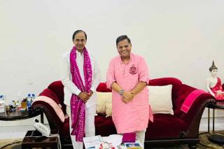 Amit Jogi calls on KCR in Hyderabad
