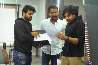 పవన్ కళ్యాణ్, సాయి ధరమ్ తేజ్ తెలుగు రీమేక్ 'వినోదయ సీతమ్' ఈరోజు షూటింగ్ షురూ..